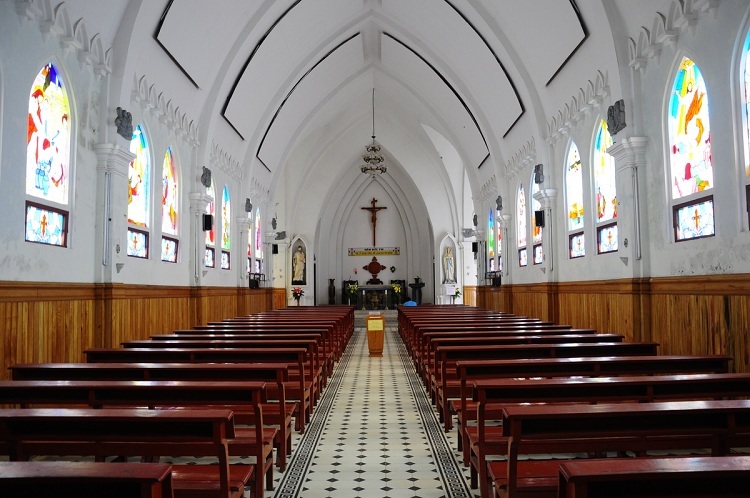 sapa vietnam eglise de pierre interieur
